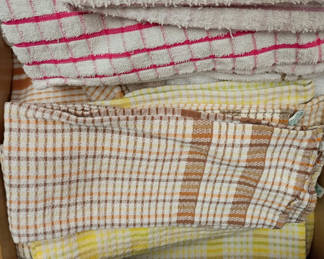 Lot 44: Assorted Kitchen Towels and Plastic Wrap Boxes