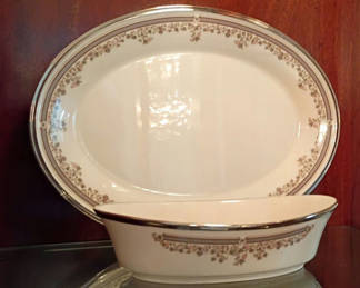 Lot 81: Lenox Lace Point Oval Serving Platter and Vegetable Bowl