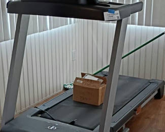 Lot 118: NordicTrack A2350 Treadmill