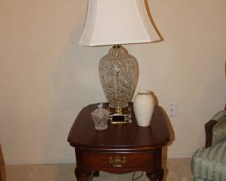 PA House End Table, Lenox Vase, Lamp