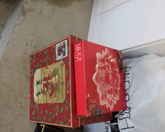Christmas Box nad Plate