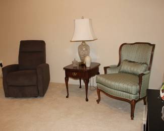 Ehtan Allen Side Chair, PA House End Table, Lamp, Lenox Vase