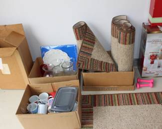 Throw Rugs, Cups, Vases Christmas
