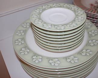 Dishes with Floral design