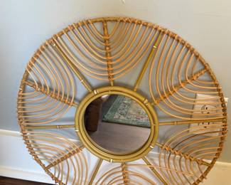 ROUND WALL MIRROR W RATTAN FRAME