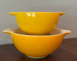VINTAGE PYREX CINDERELLA NESTING MIXING BOWLS