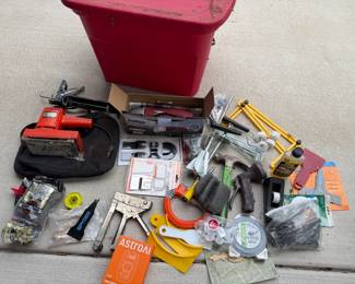 TOOLS & HARDWARE MULTI TOOL