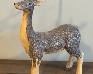 RUSTIC WOOD LOOK RESIN DEER FIGURINE