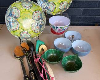 KITCHEN UTENSILS MELAMINE SERVING PIECES