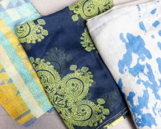 Lot 39: 3 Scarves / Wraps