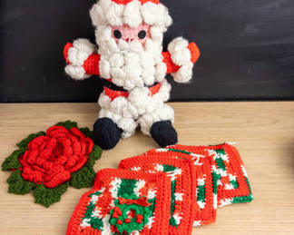 Lot 41: Vintage Christmas Crochet
