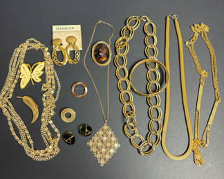 Lot 6: 1980s-Y2K Costume Jewelry