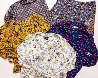 Lot 67: Women's Clothing Size L