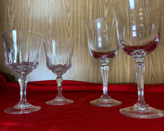 Lot 55: Set of Four Stemmed Glasses