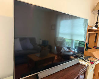 Lot 198: LG Flat Screen Television with Sony Soundbar