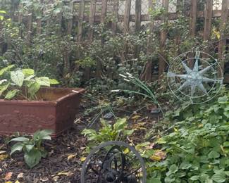 yard art