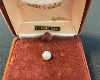 14k Gold Cultured Pearl Stud Earrings