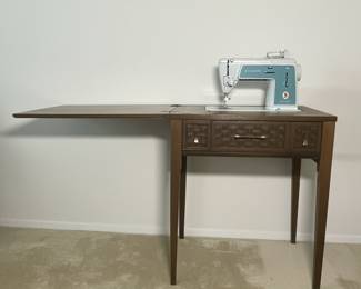 Singer Touch & Sew Deluxe Zig-Zag Model 620