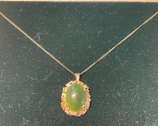 14k Gold Cabochon Pendant Necklace