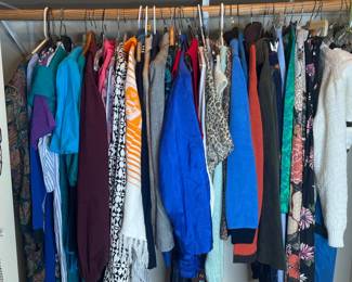 Vintage Women’s Clothing 