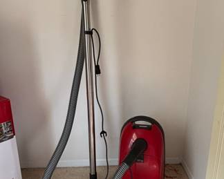 Miele Canister Vacuum Cleaner with Electro Plus Powerhead