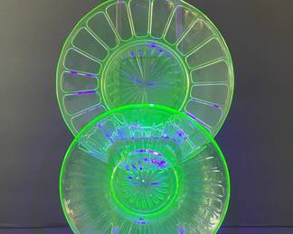 Hazel Atlas "Wagon Wheel" Uranium Glass Plates
