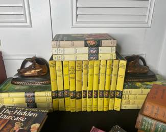 Vintage Nancy Drew Mystery Stories Collection