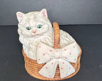 Vintage Porcelain Cat in Basket Music Box