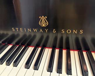 Steinway logo