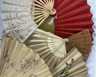 241 antiqueandvintagedecorativehandfans
