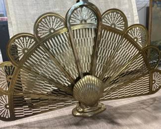 033 brasspeacockstylefoldingfireplacesc