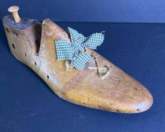 302 vintagesize11woodenshoelastwithfa