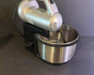 156 bravettistandmixerwithstainlessstee