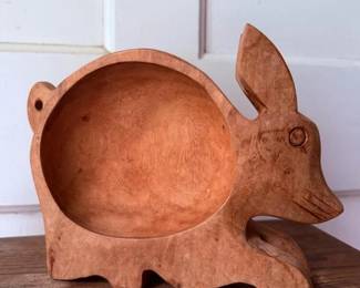 109 handcarvedwoodenrabbitbowlfolkart