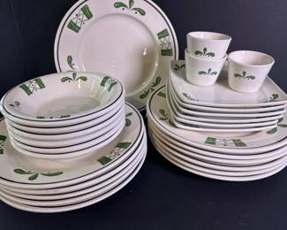071 buffalochinagreenpatternplatesbowls