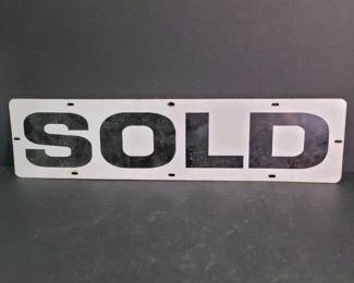 084 vintagemetalsoldsignblackandwhite