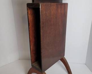 146 woodenmoderniststylemagazinerackwit