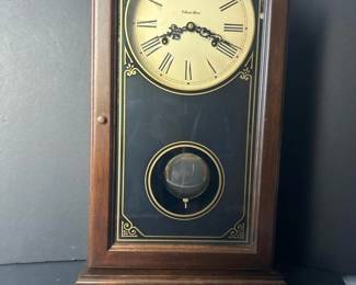 052 ethanallenmantelclockwithpendulum
