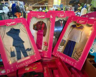 Barbie Clothing Sets - HAVE TONS