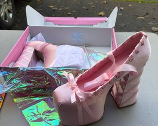 Dollskill shoes