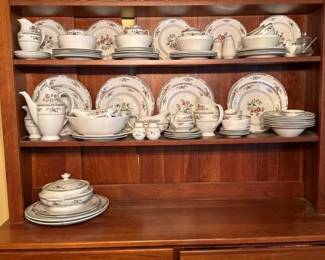 226 royaldoultonkingswoodfinechinadinne