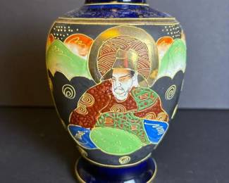 071 japanesesatsumastylepotteryvase