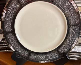 130 lenoxhancockplatinumdinnerplatesand