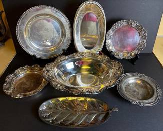 083 silverplatedservingbowlsandtrays