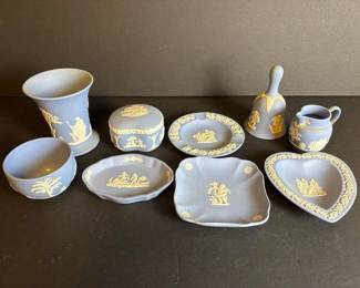 233 wedgwoodjasperwaretrinketdishesbell