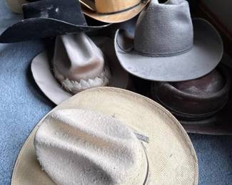 174 assortedwesterncowboyhatsstetsonbai