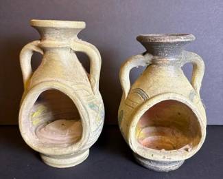 046 pairofamphorastyleoilwarmers