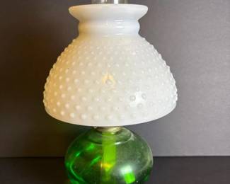 045 hobnailstyleglassoillampwithgreen