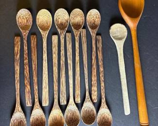 063 woodenspoonswithcoconutwoodfinish