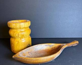 074 woodenscoopandturnedwoodenvessel